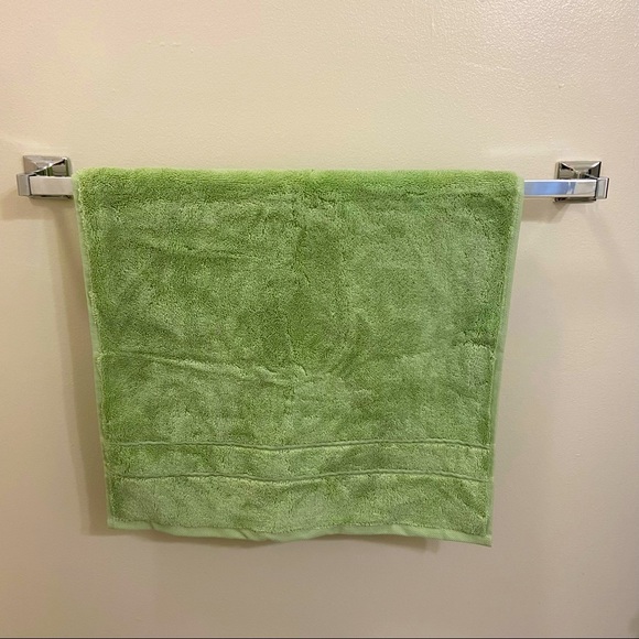 Brooklinen Bath Nwt Brooklinen Classic Bath Hand Towel In Seafoam